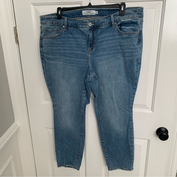 Torrid Denim First at Fit Skinny Jeans, GUC, Size 22, 27” Inseam, 11.5” Rise - Picture 1 of 11